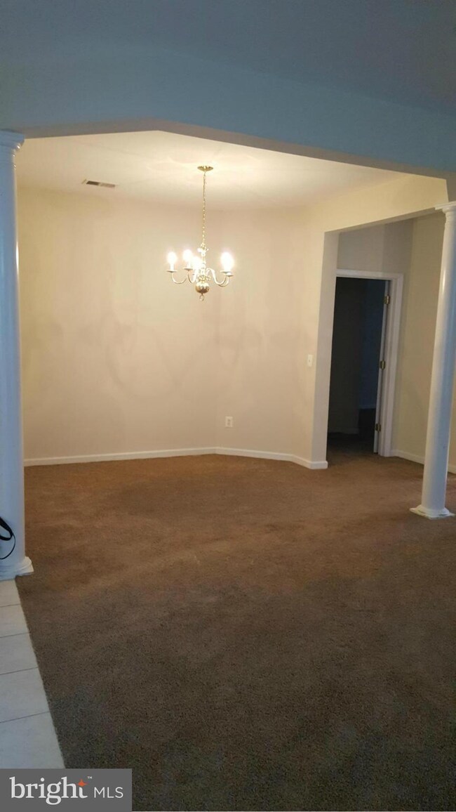 13897 Gullane Dr unit 102, Woodbridge, VA 22191 - photo 5