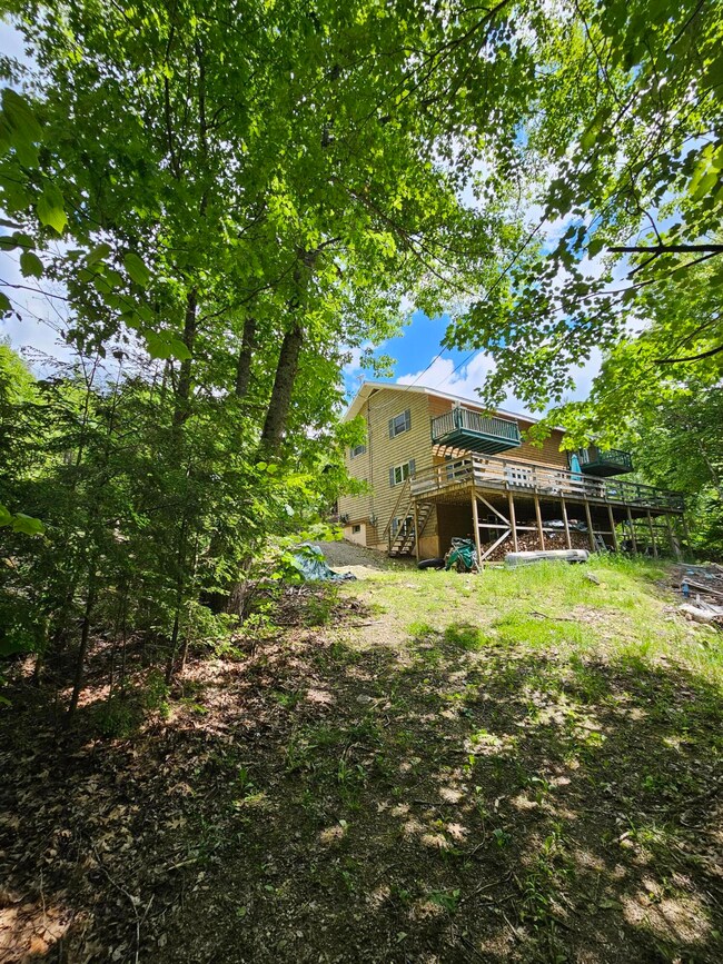 Exterior - House - Lake Side 1.0