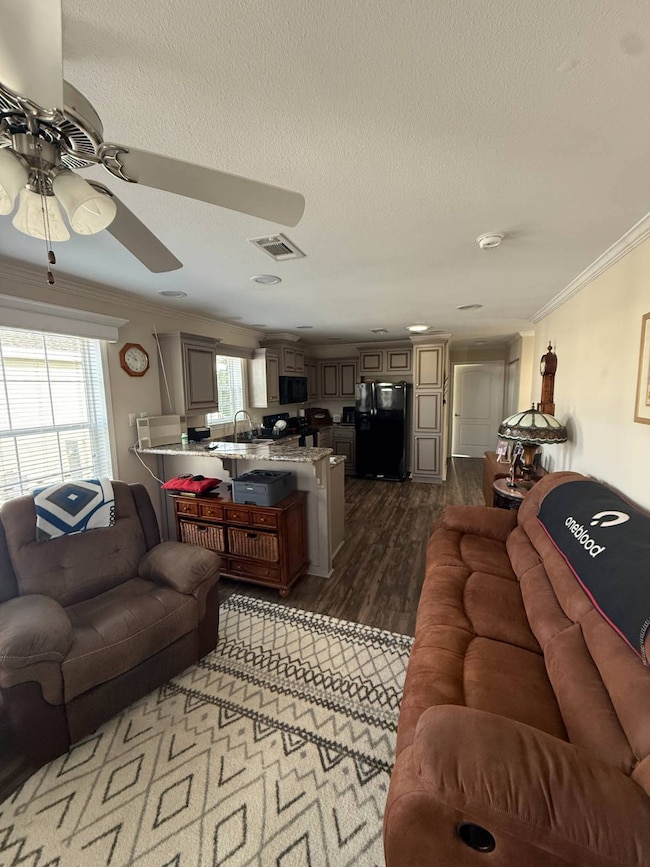 701 Aqui Esta Dr unit 105, Punta Gorda, FL 33950 - photo 3