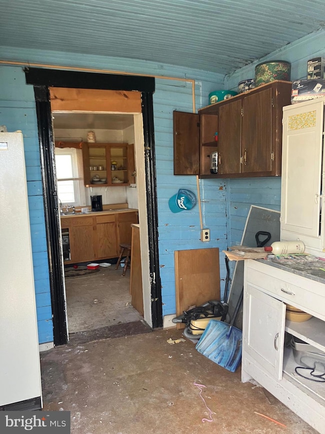 805 E B St, Brunswick, MD 21716 - photo 2