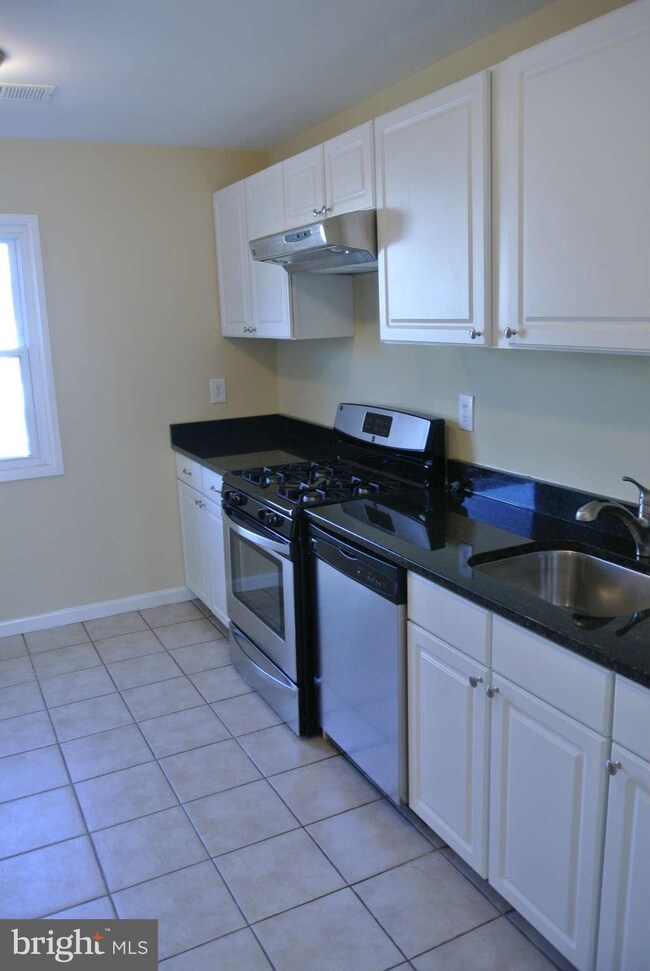 7512 Remington Rd, Manassas, VA 20109 - photo 3