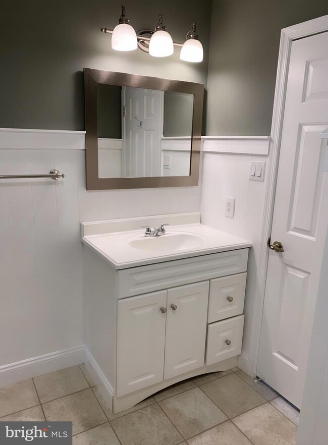 249 Wood Stream Ct, Langhorne, PA 19047 - photo 7