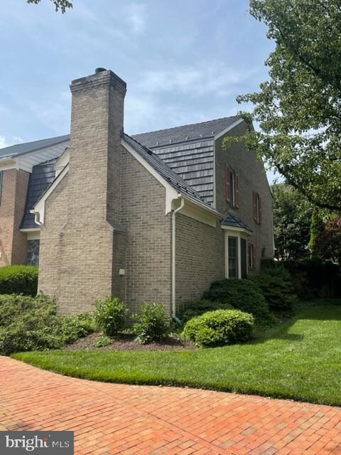 10744 Brewer House Rd, Rockville, MD 20852 - photo 2