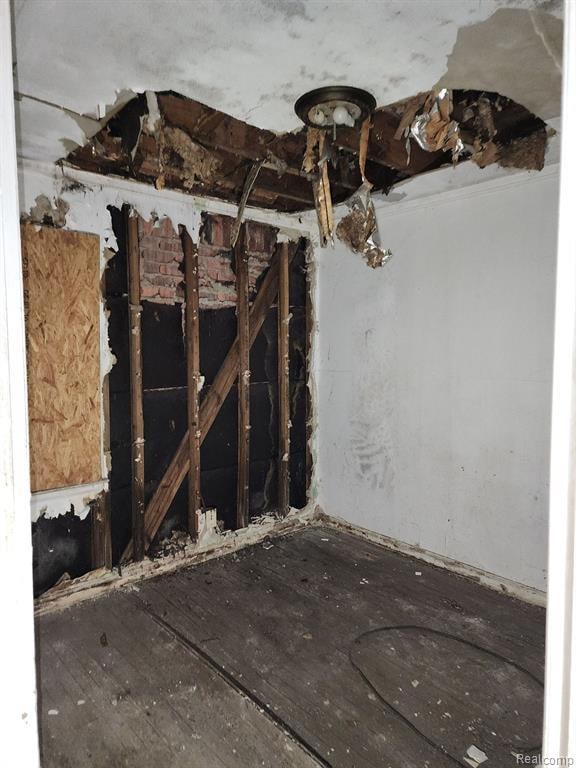 10830 Mckinney St, Detroit, MI 48224 - photo 7