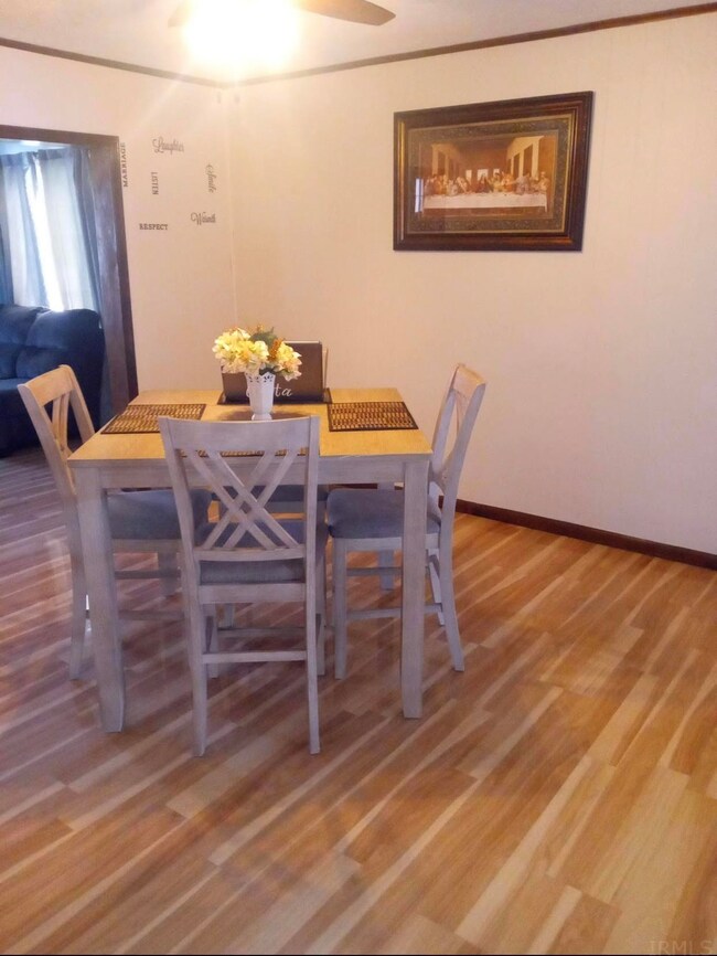 557 E Boone St, Frankfort, IN 46041 - photo 7