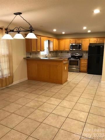 147 Deercroft Dr, Statesville, NC 28625 - photo 4