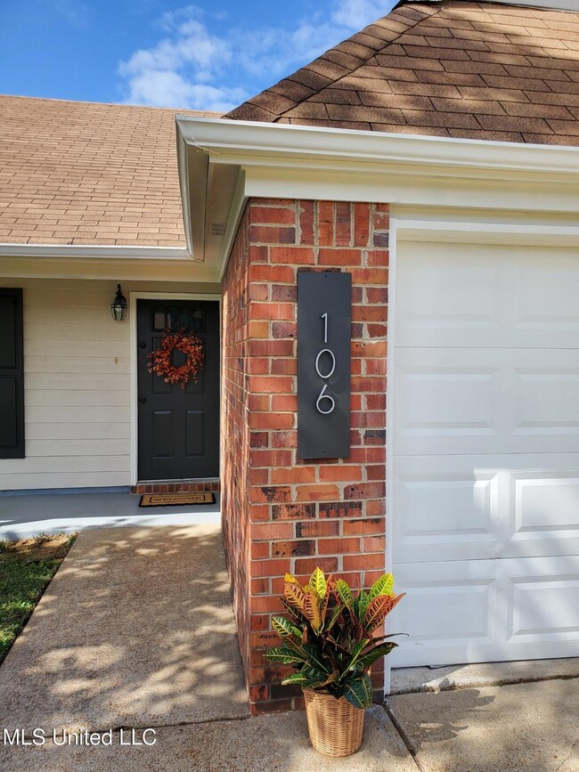 106 Peach Tree Dr, Senatobia, MS 38668 - photo 5