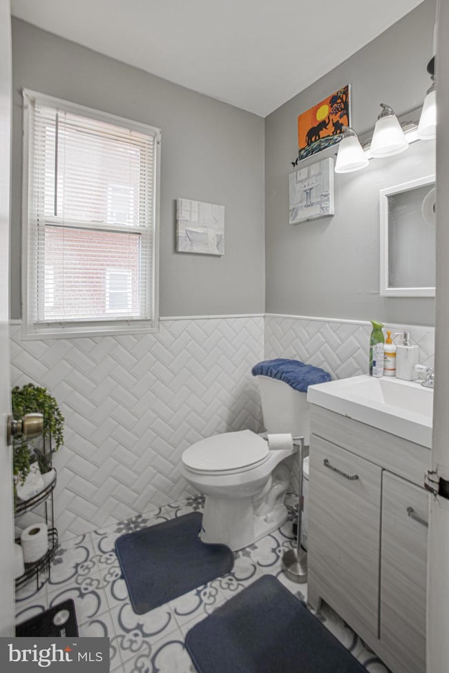 2317 Kirby Dr, Temple Hills, MD 20748 - photo 6