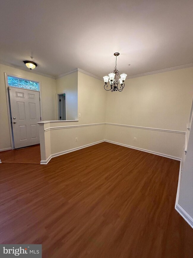 102 Whiskey Creek Cir, Frederick, MD 21702 - photo 5