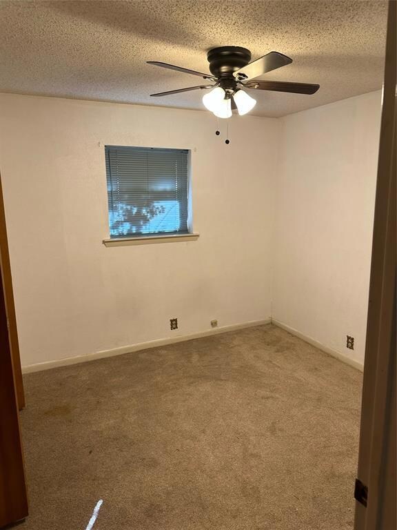 1906 Arkansas St, Gainesville, TX 76240 - photo 6