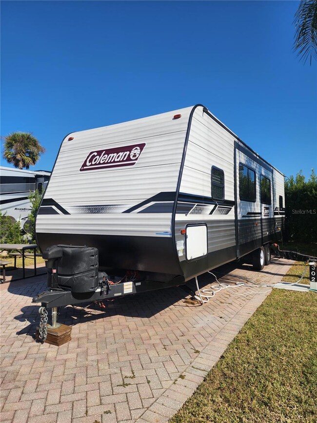 2418 Limewood Ave unit 302, Four Corners, FL 34714 - photo 3