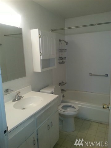 10342 Tranquility Ln SE, Yelm, WA 98597 - photo 5