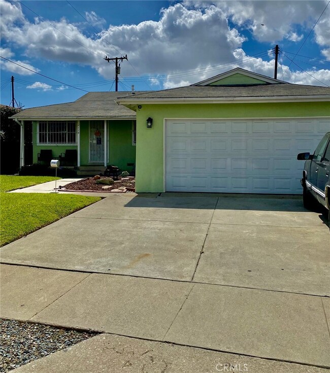 2114 W 154th St, Compton, CA 90220 - photo 3