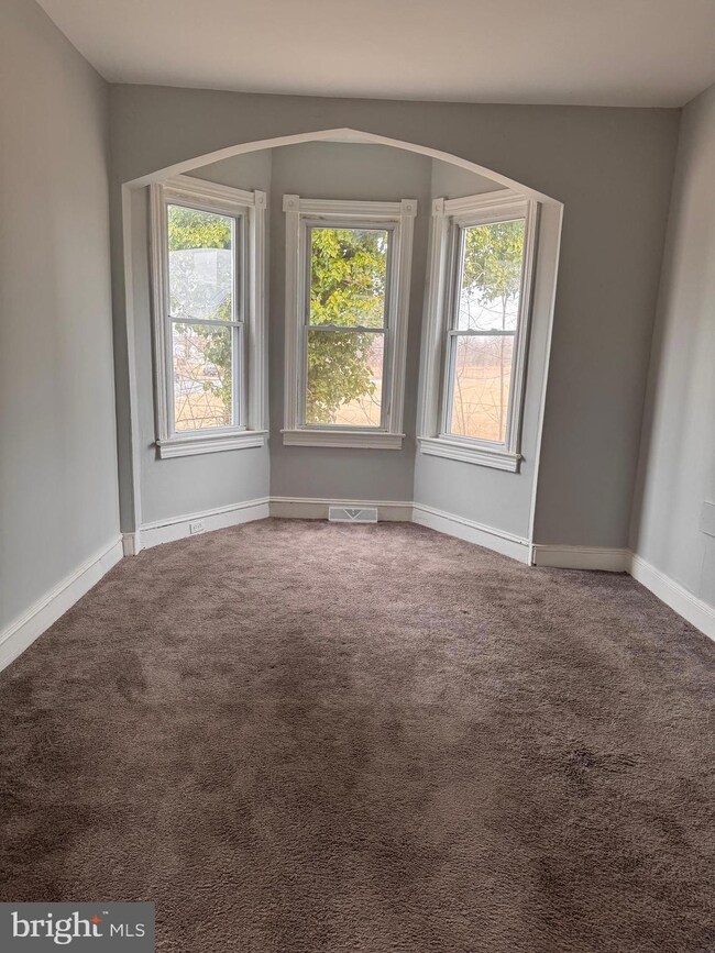 123 Billingsport Rd, Paulsboro, NJ 08066 - photo 4