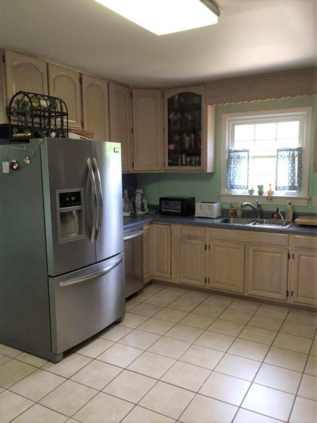Beautifully remodeled eat-in kitchen