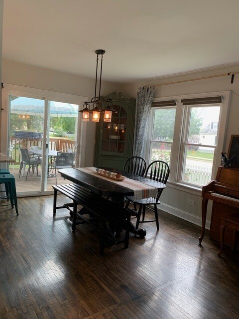 136 E Jackson St, Oswego, IL 60543 - photo 6