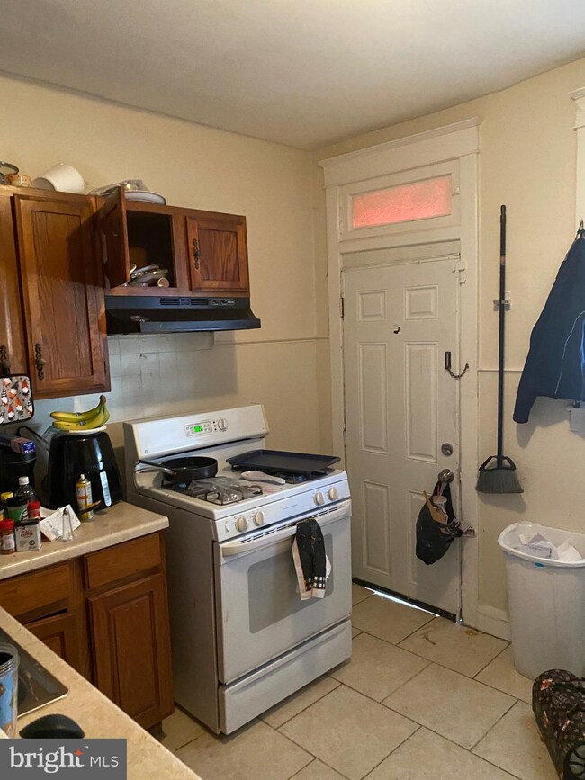 1208 N Decker Ave, Baltimore, MD 21213 - photo 2