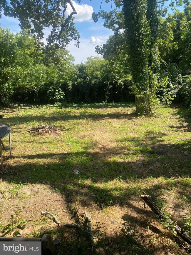 623 E Vine St, Millville, NJ 08332 - photo 3