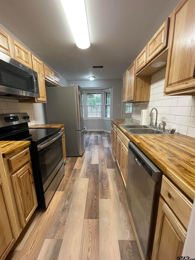 3337 3337 Paluxy Dr, Tyler, TX 75703 - photo 6