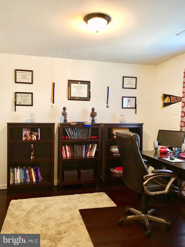 4111 Brown Bark Cir, Randallstown, MD 21133 - photo 3