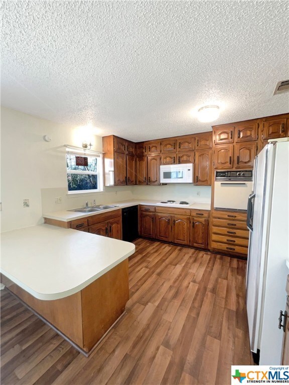 1609 E Robertson Ave, Copperas Cove, TX 76522 - photo 6