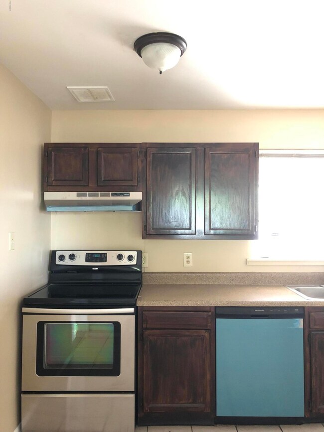 6002 W Claremont St, Glendale, AZ 85301 - photo 4