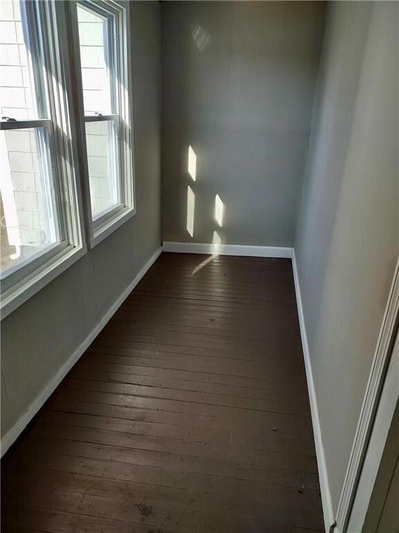 196 Greenwich Ave, Warwick, RI 02886 - photo 3