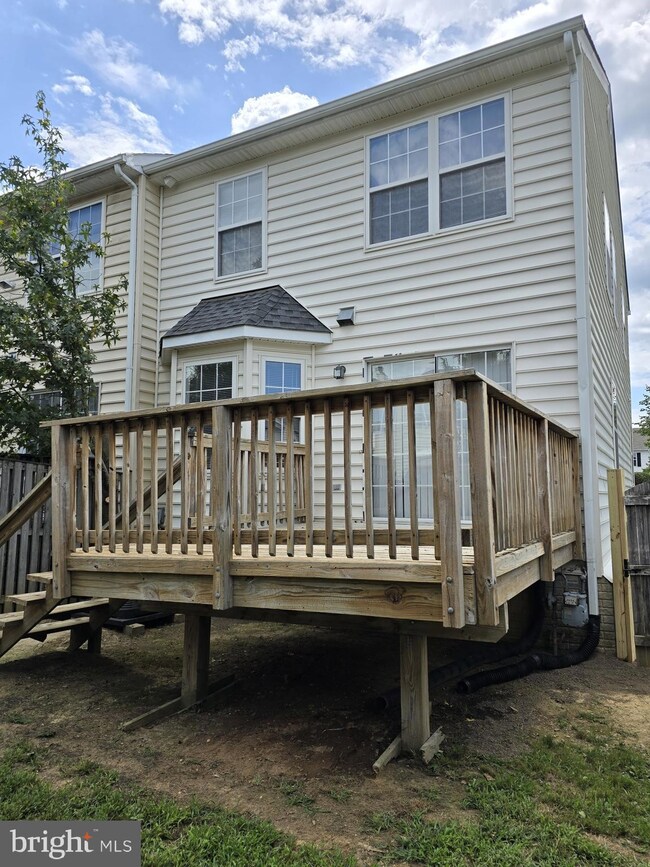 10520 Catalina Place, White Plains, MD 20695 - photo 2