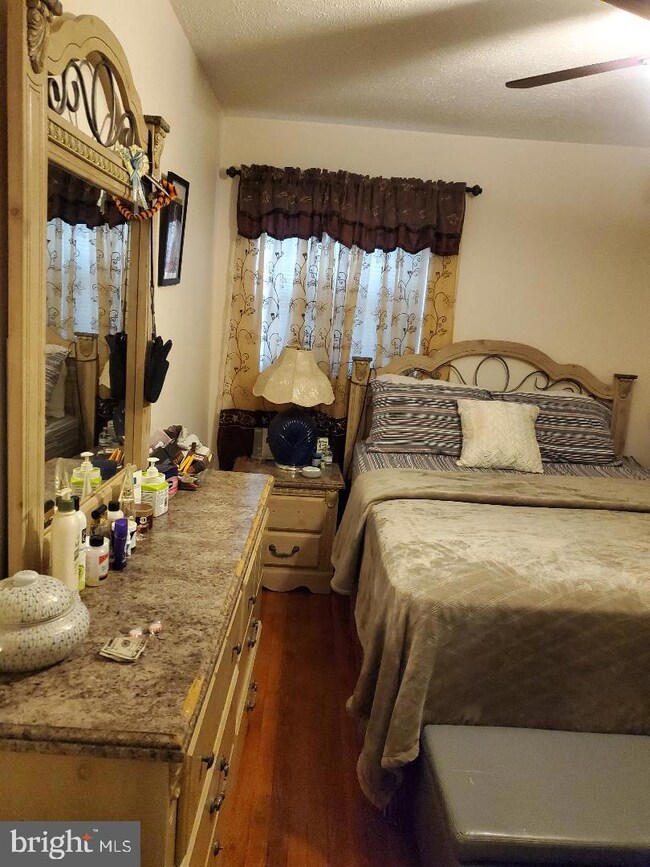 2718 Hawthorne Terrace, Hyattsville, MD 20785 - photo 3