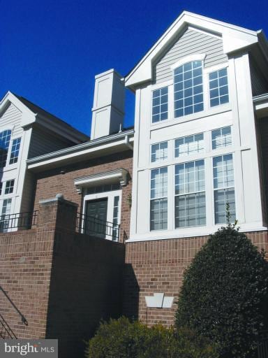 7021 Haycock Rd unit F, Falls Church, VA 22043 - photo 2