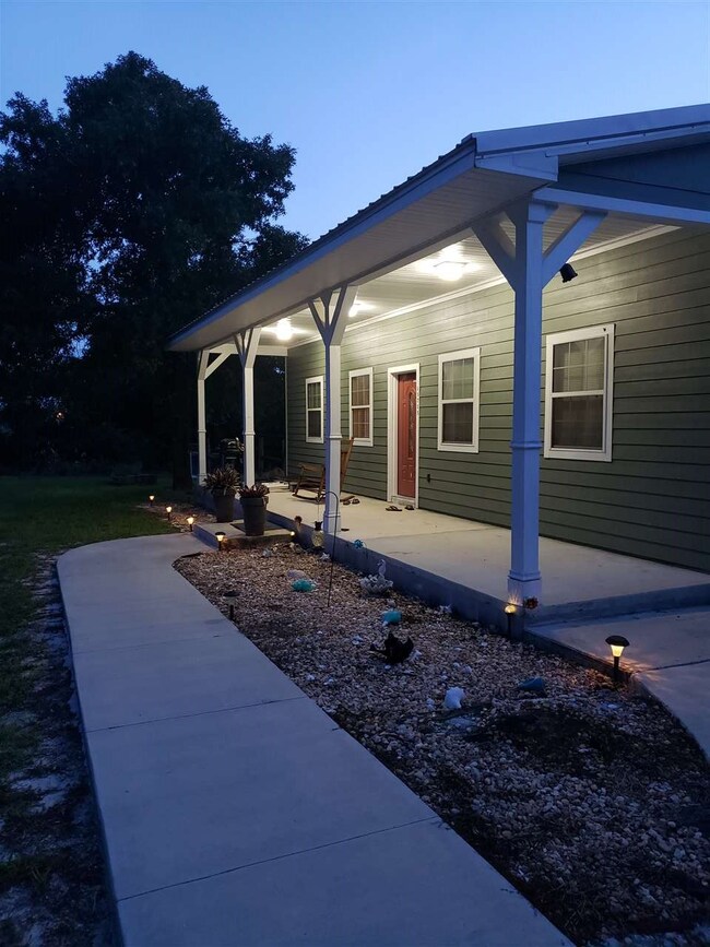 15715 Bonita Blvd, Perry, FL 32348 - photo 6