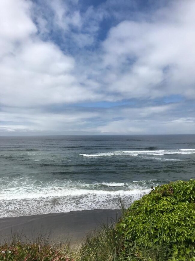 48000 Blk Breakers Blvd, Neskowin, OR 97149 - photo 2