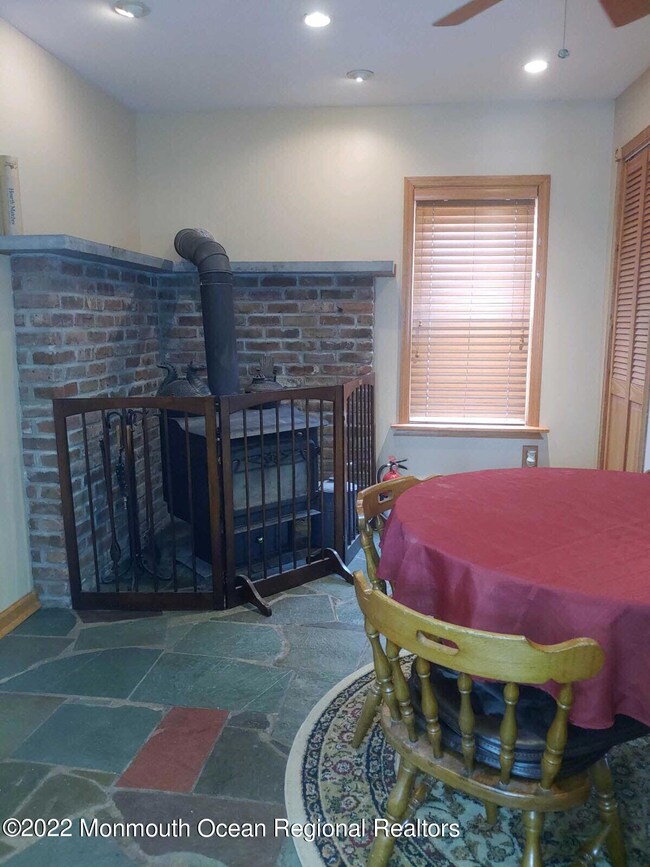 717 beachway wood burning stove