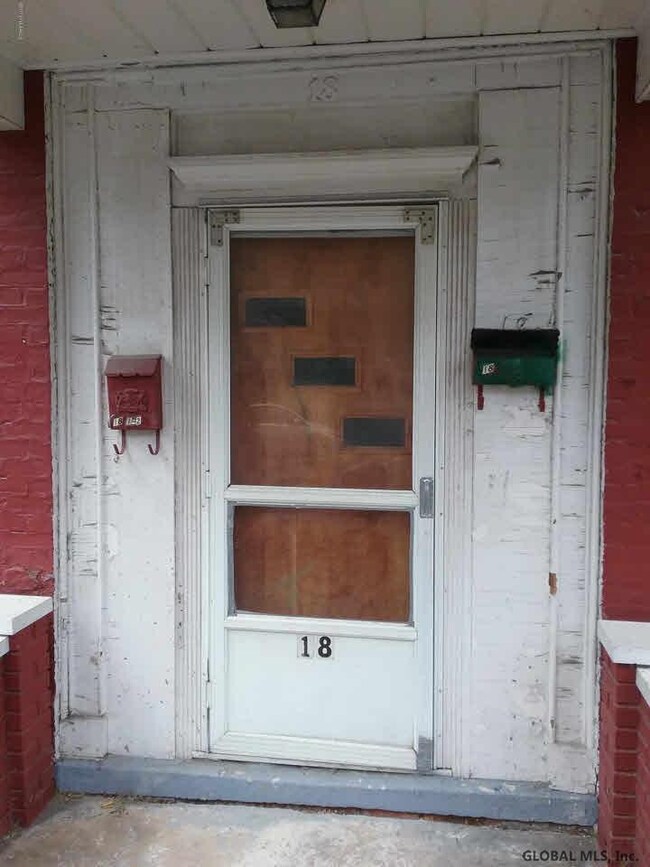Photo 4