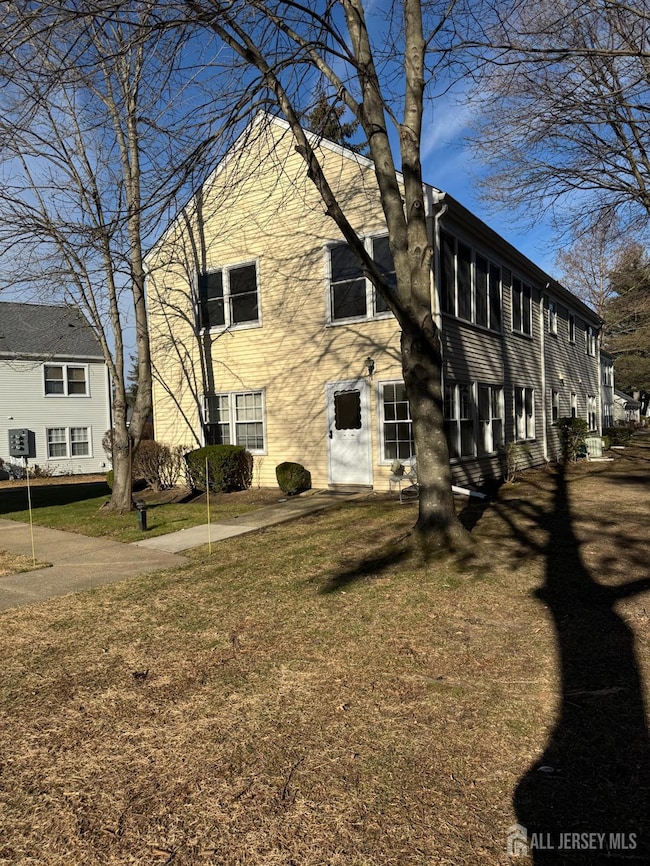 413 Oxford Ln unit B, Monroe Township, NJ 08831 - photo 2