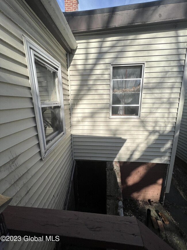 416 Elk St, Albany, NY 12206 - photo 6