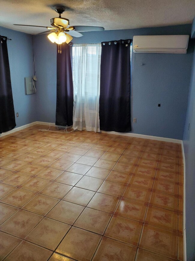 14565 Hendrik Dr unit A, Horizon City, TX 79928 - photo 6