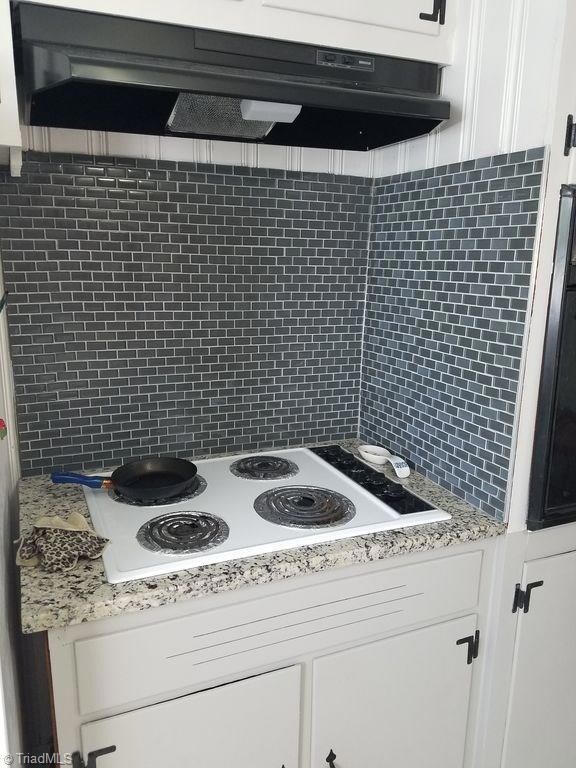 5688 Edgar Rd, High Point, NC 27263 - photo 6