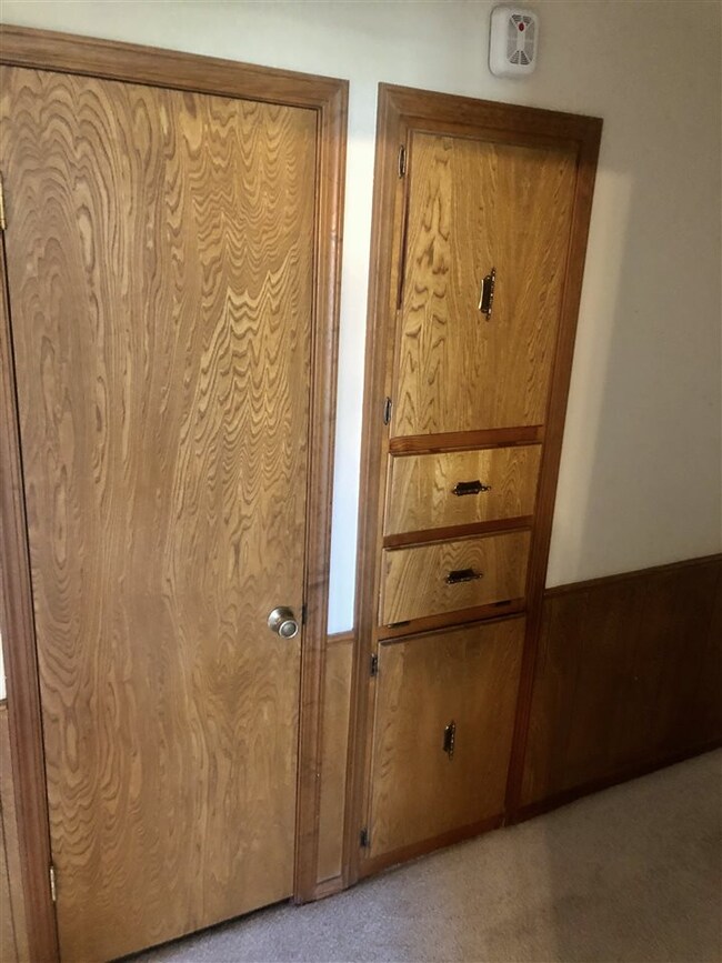 210 W Rock Creek Dr, Cache, OK 73527 - photo 3