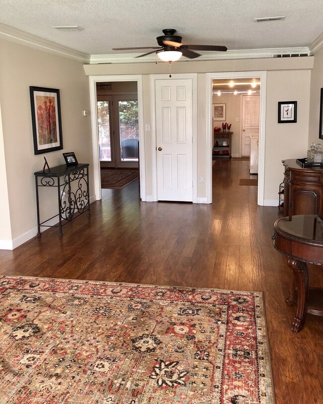 812 S Broad St unit 6, Thomasville, GA 31792 - photo 2