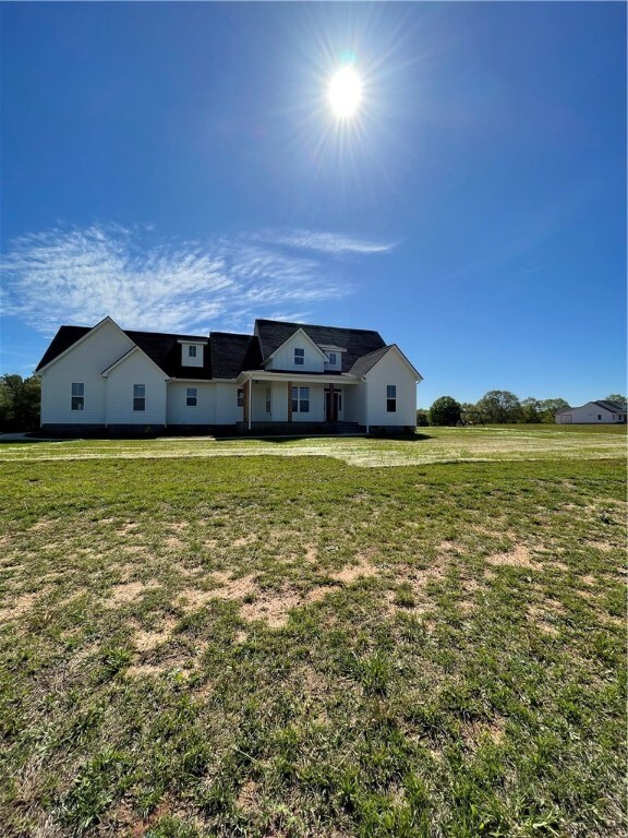 5525 Olden Porter Rd, Pendleton, SC 29670 - photo 3