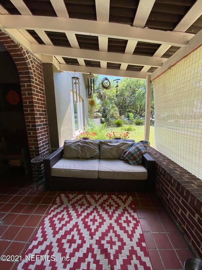 4745 Birkenhead Rd, Jacksonville, FL 32210 - photo 7