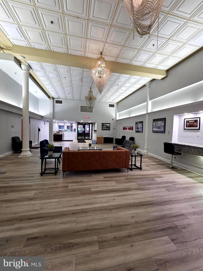 1010 00 Race St unit 6LM, Philadelphia, PA 19107 - photo 4