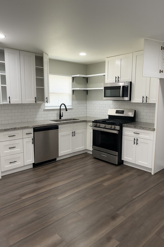 7317 Briefway St unit B, Houston, TX 77087 - photo 3