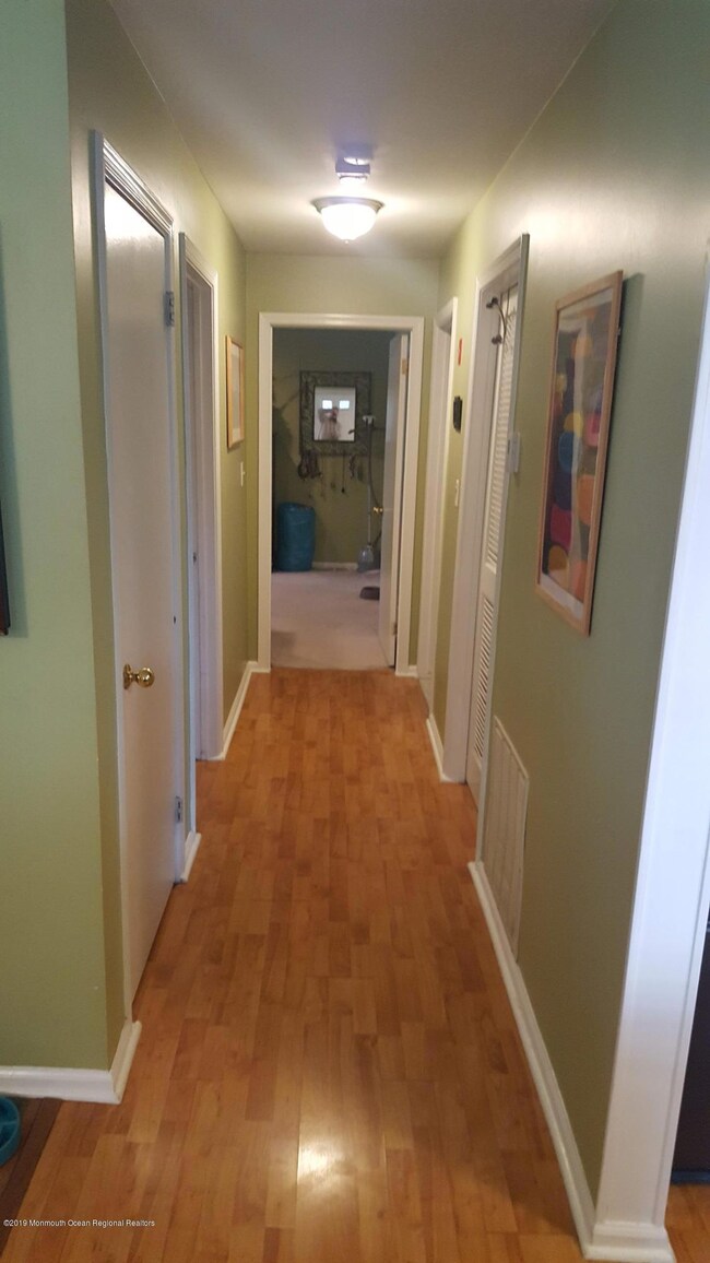 13 Fryer Ct unit 314, Hightstown, NJ 08520 - photo 4