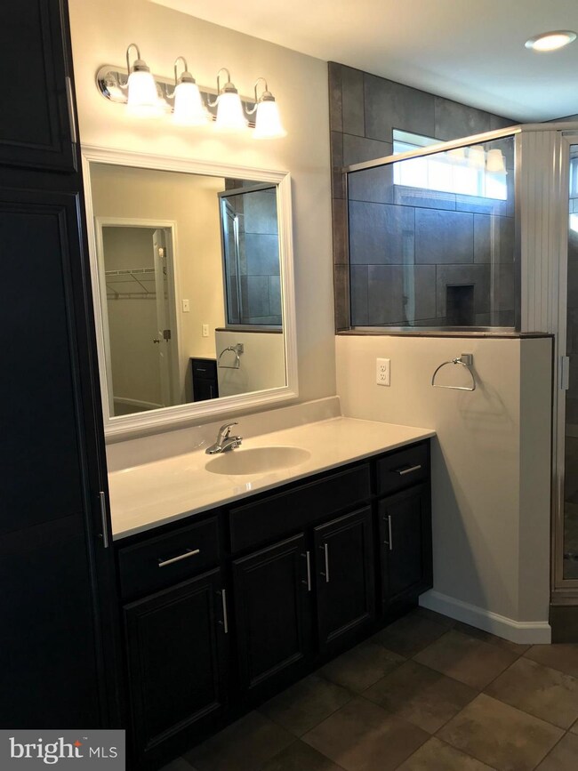 10 Danbury Ct, Reading, PA 19605 - photo 2