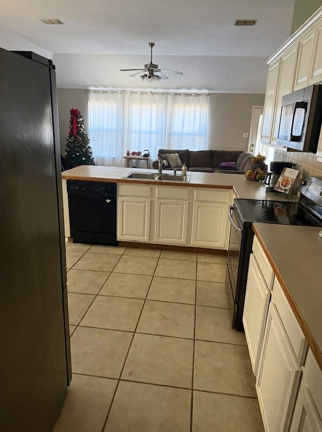 336 Mystic River Trail, Fort Worth, TX 76131 - photo 5