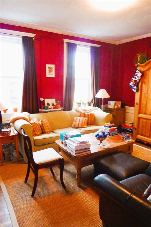 28 James St unit 3, Brookline, MA 02446 - photo 4