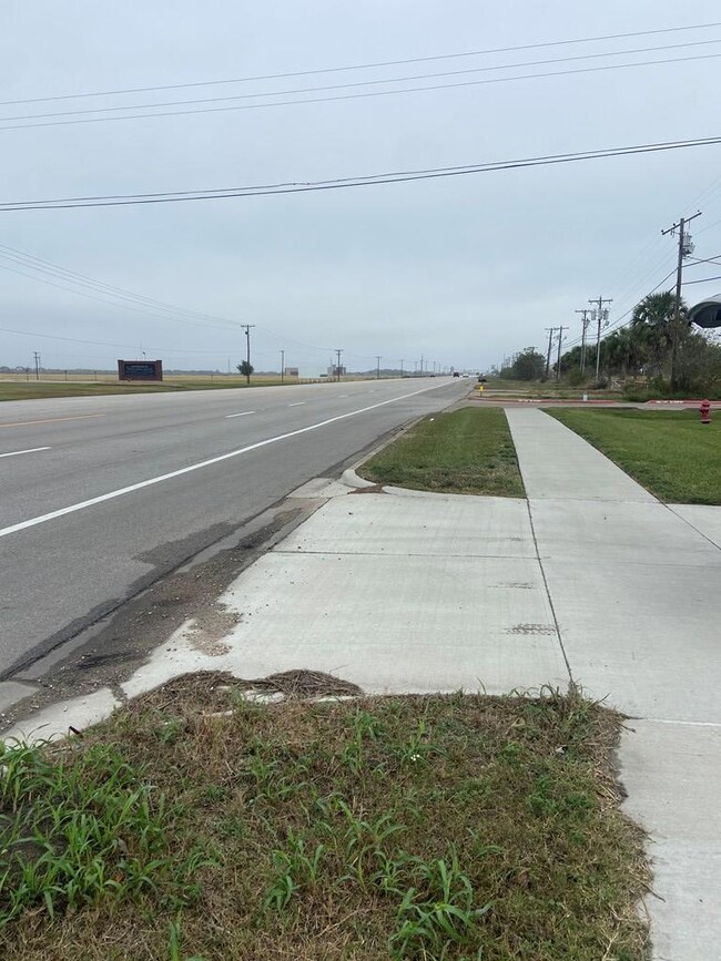 0 7th St W unit 778256, Bay City, TX 77414 - photo 4