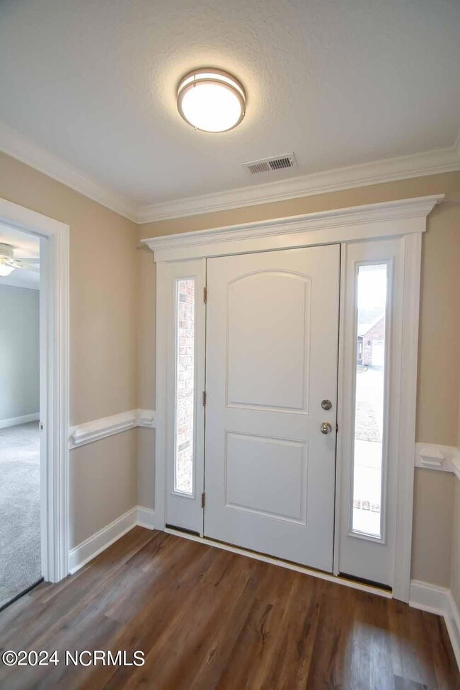 1048 Dearborn Ct, Winterville, NC 28590 - photo 3